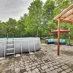 Peaceful Poconos Home Hot Tub And Game Room!