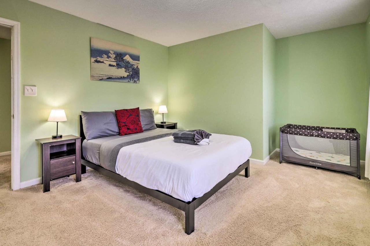 Holiday home Peaceful Poconos Hot Tub And Game Room! *